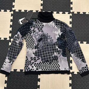 YOU YOUPrinted gemmed black and gray turtleneck size large/extra large MWT